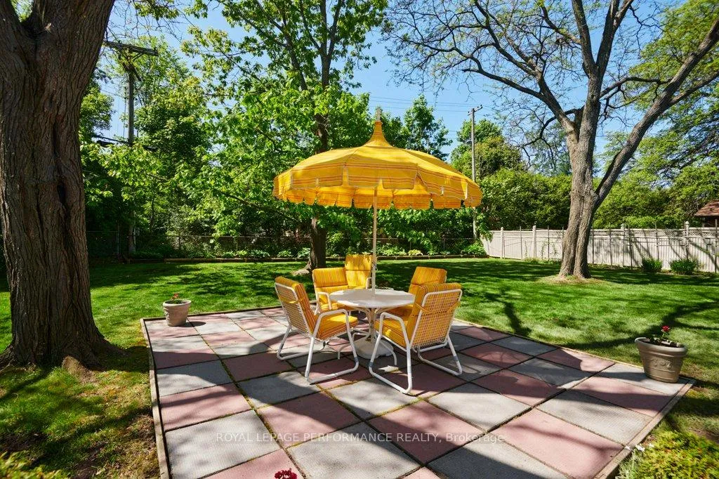 Photo 347 of 2686 Ulster Crescent, Ottawa, Riverside Park — HOMEH