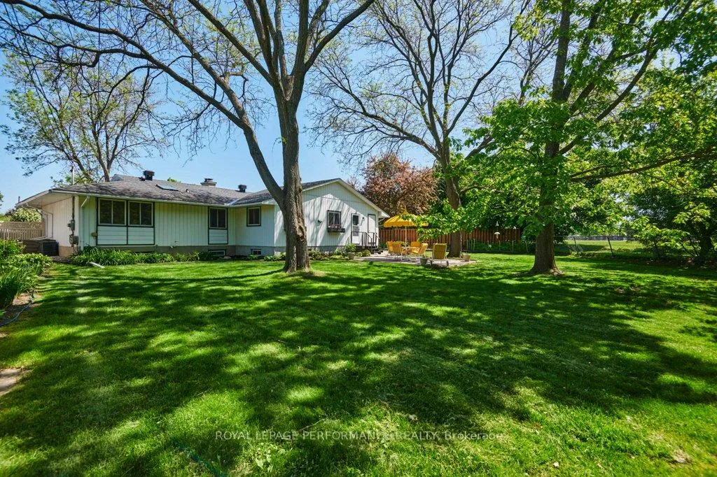 Photo 369 of 2686 Ulster Crescent, Ottawa, Riverside Park — HOMEH