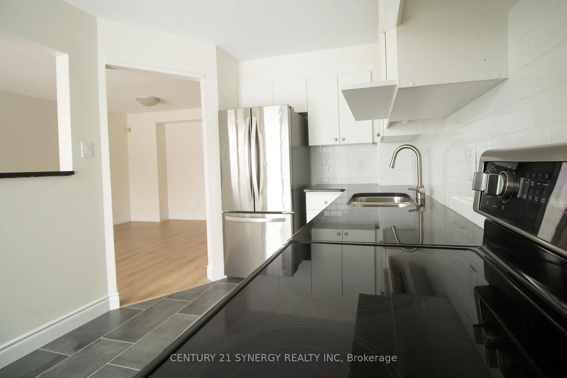 Photo 2 of 73 Longshire Circle, Ottawa, Barrhaven - Longfields — HOMEH
