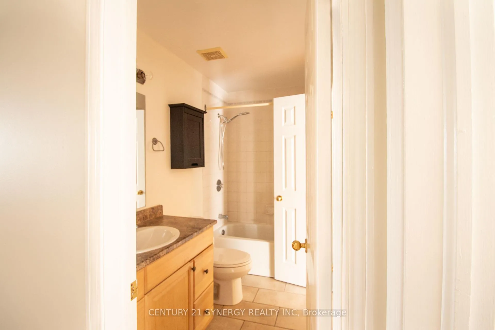 Photo 8 of 73 Longshire Circle, Ottawa, Barrhaven - Longfields — HOMEH