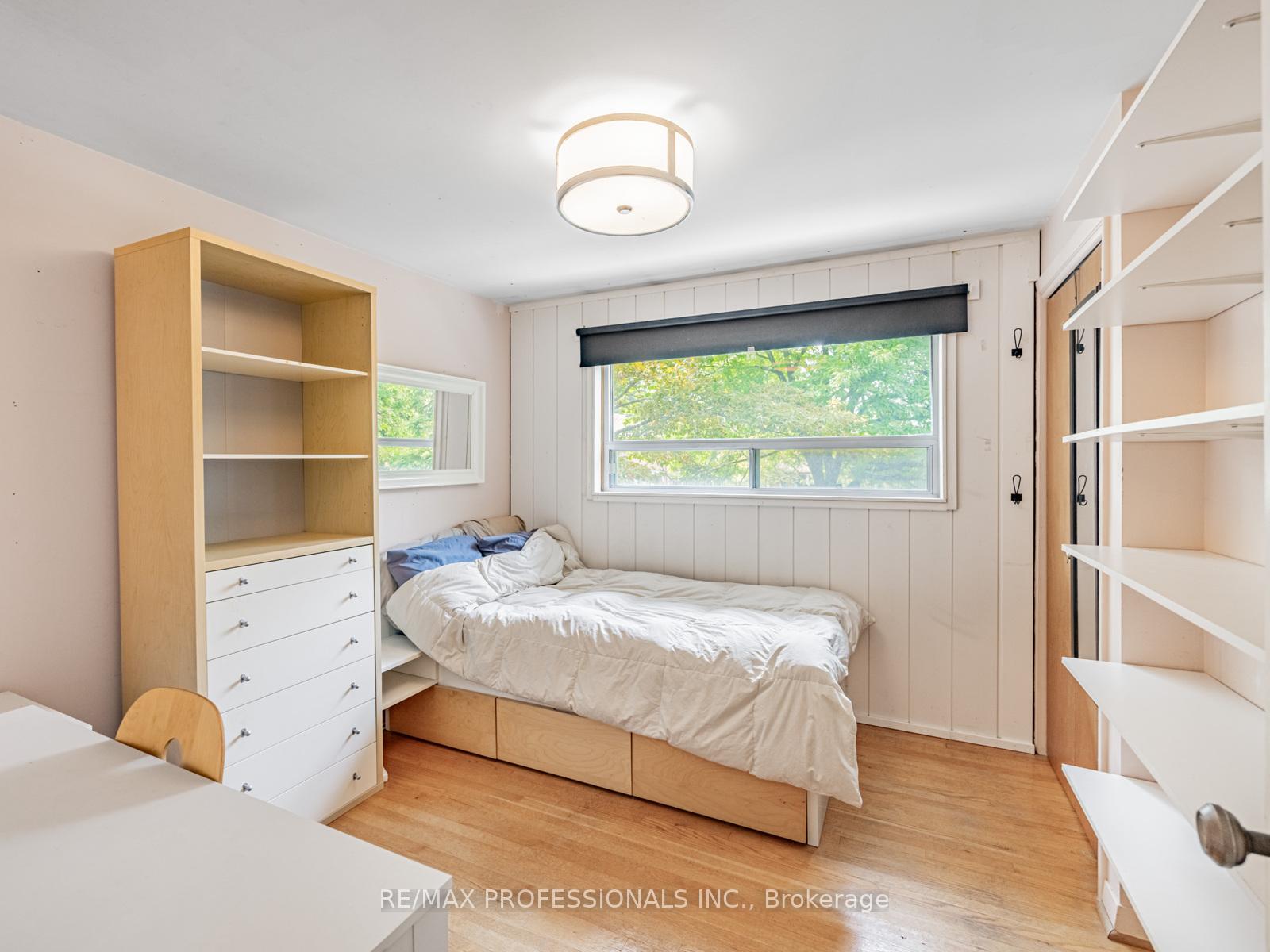 Photo 20 of 21 Waterbury Drive, Etobicoke, Willowridge-Martingrove-Richview — HOMEH
