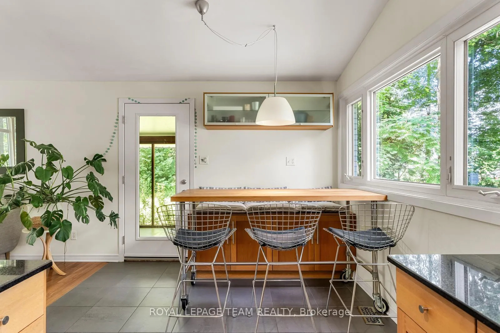 Photo 98 of 53 Oriole Drive, Ottawa, Rothwell Heights — HOMEH