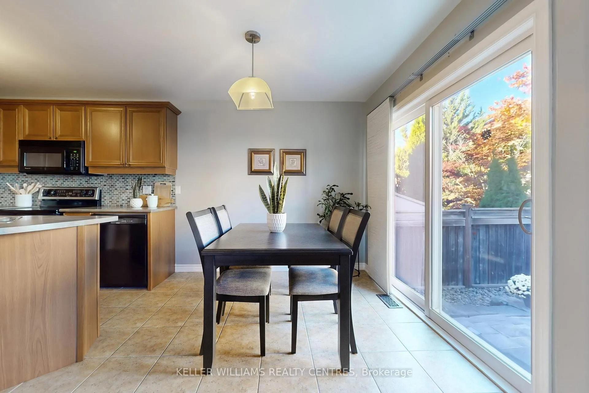 Photo 164 of 93 Barr Crescent, Aurora, Bayview Northeast — HOMEH