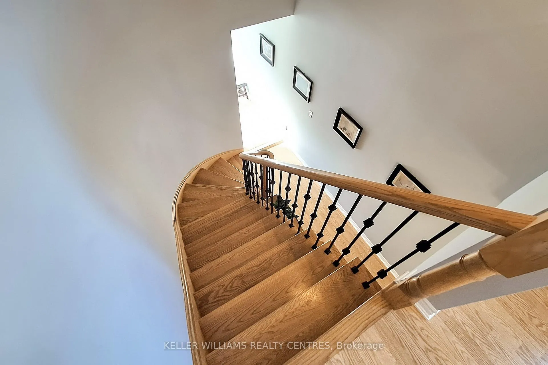 Photo 216 of 93 Barr Crescent, Aurora, Bayview Northeast — HOMEH