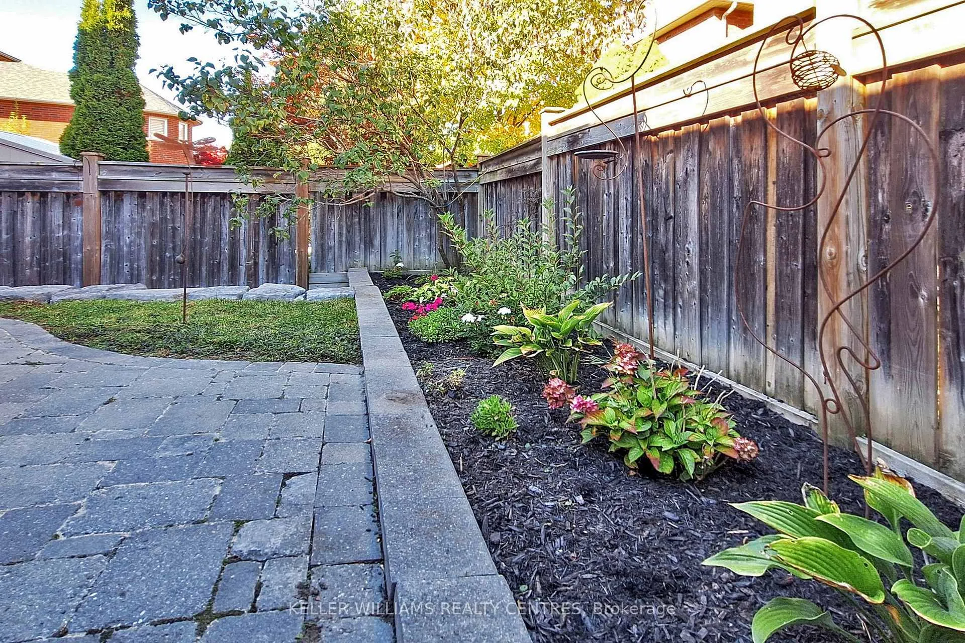 Photo 393 of 93 Barr Crescent, Aurora, Bayview Northeast — HOMEH