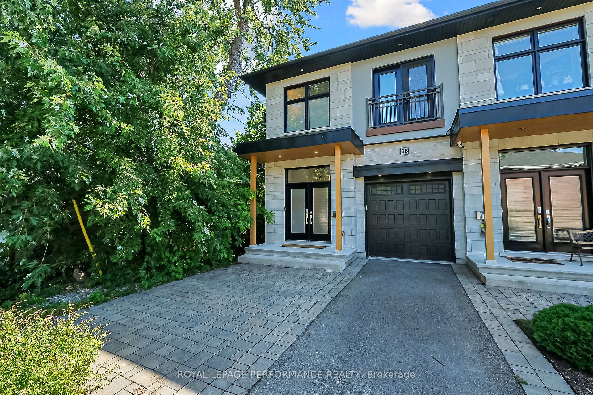 Front of 38 Sunnymede Avenue