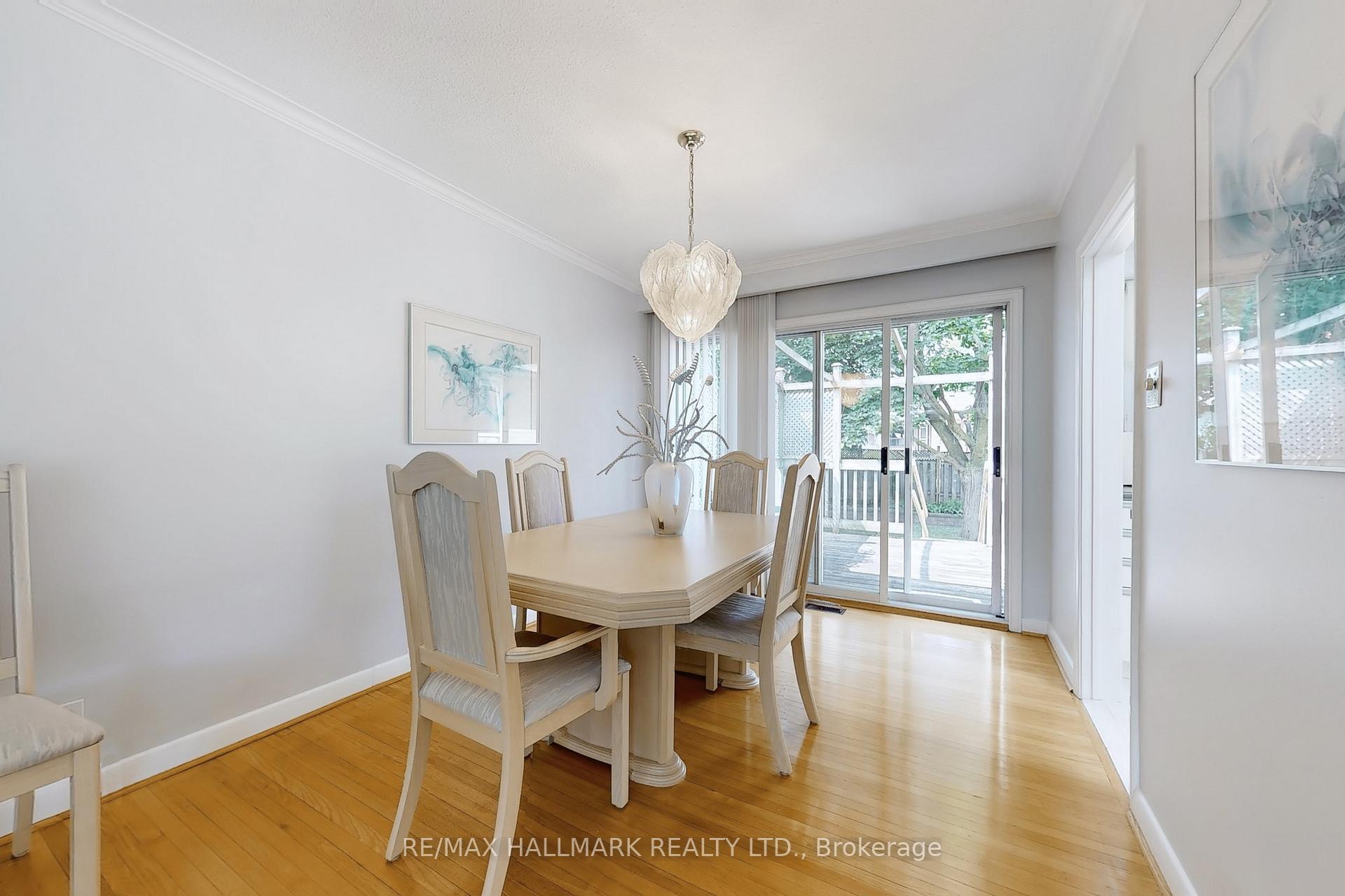 Photo 7 of 69 Breadner Drive, Etobicoke, Willowridge-Martingrove-Richview — HOMEH