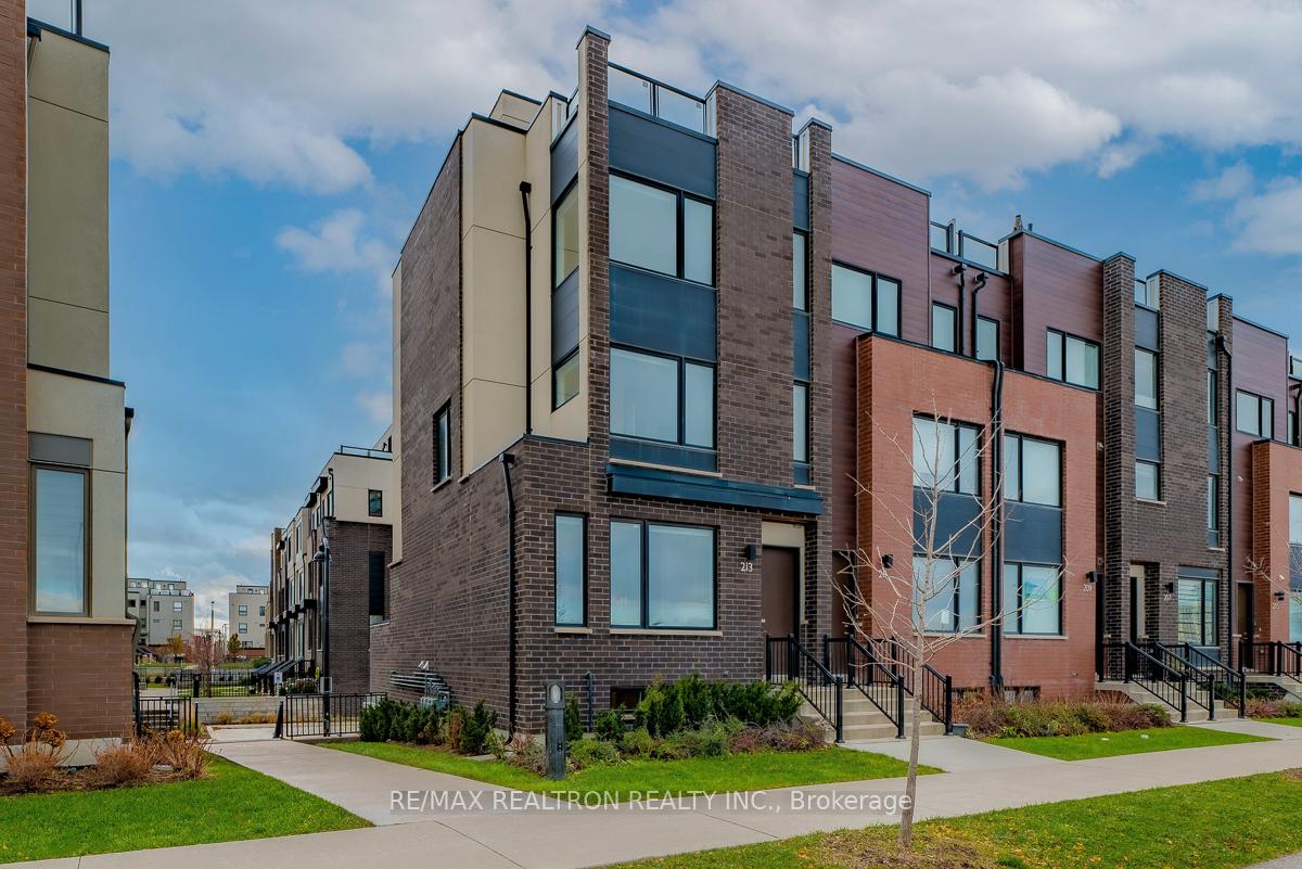 Front of 213 Downsview Park Boulevard