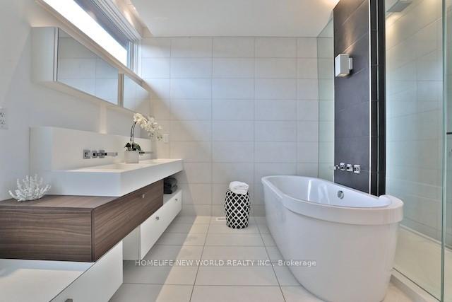 Photo 12 of 230 Manning Avenue, Toronto, Trinity-Bellwoods — HOMEH