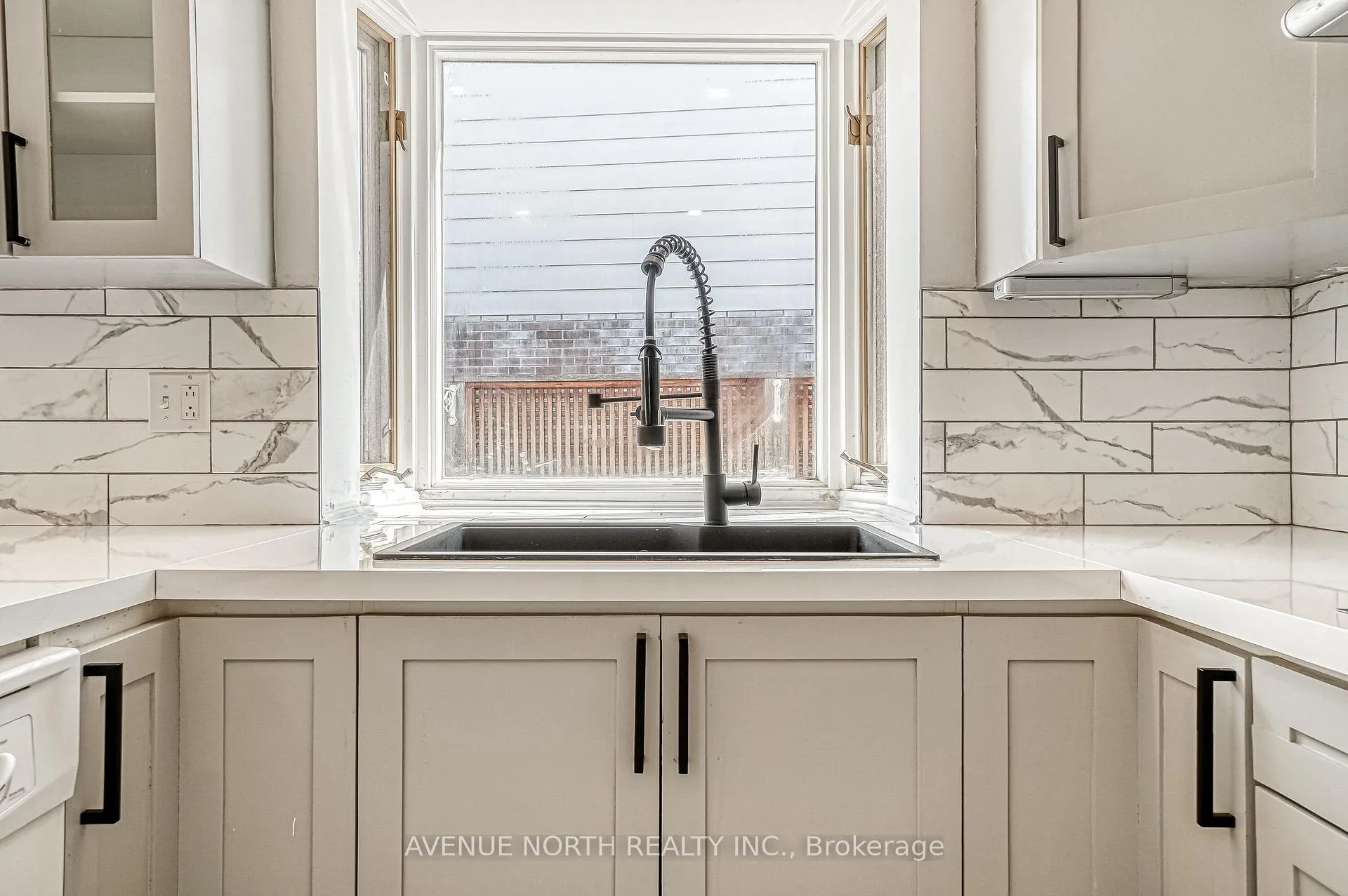 Photo 87 of 946 Walkley Road, Ottawa, Riverside Park South — HOMEH