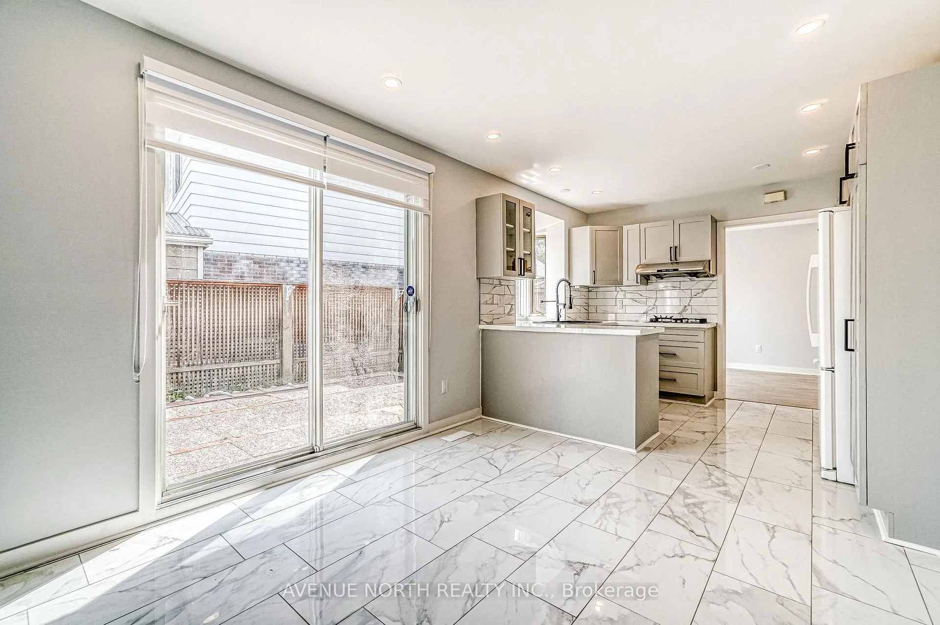 Photo 109 of 946 Walkley Road, Ottawa, Riverside Park South — HOMEH