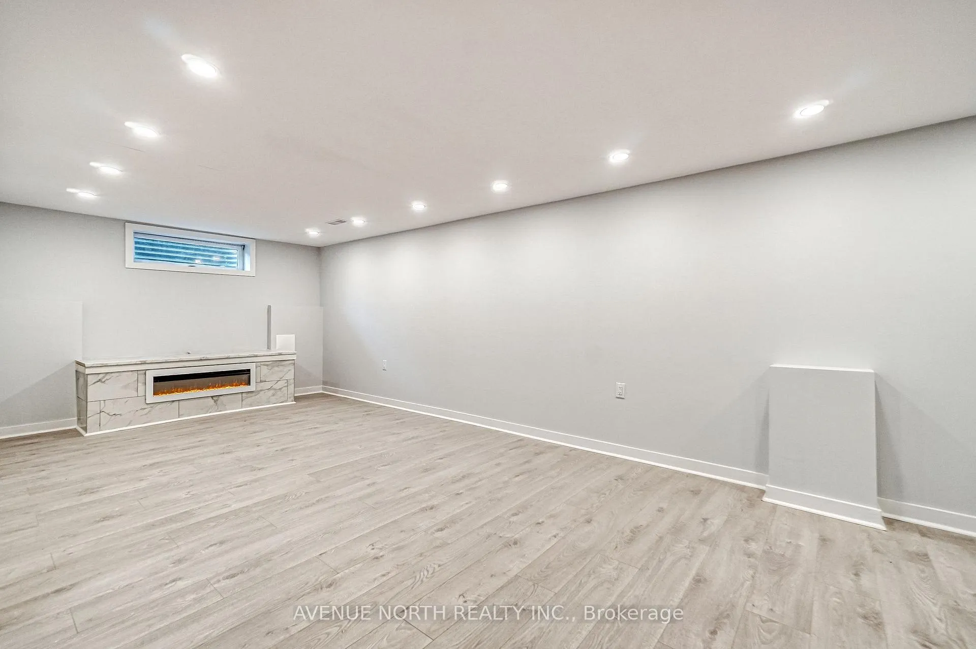Photo 213 of 946 Walkley Road, Ottawa, Riverside Park South — HOMEH