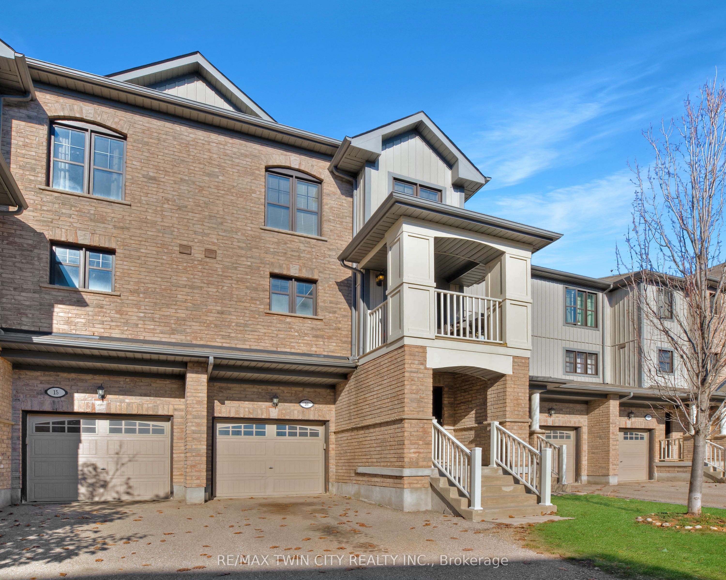 Photo 2 of Unit 16, 701 Homer Watson Boulevard, Kitchener — HOMEH
