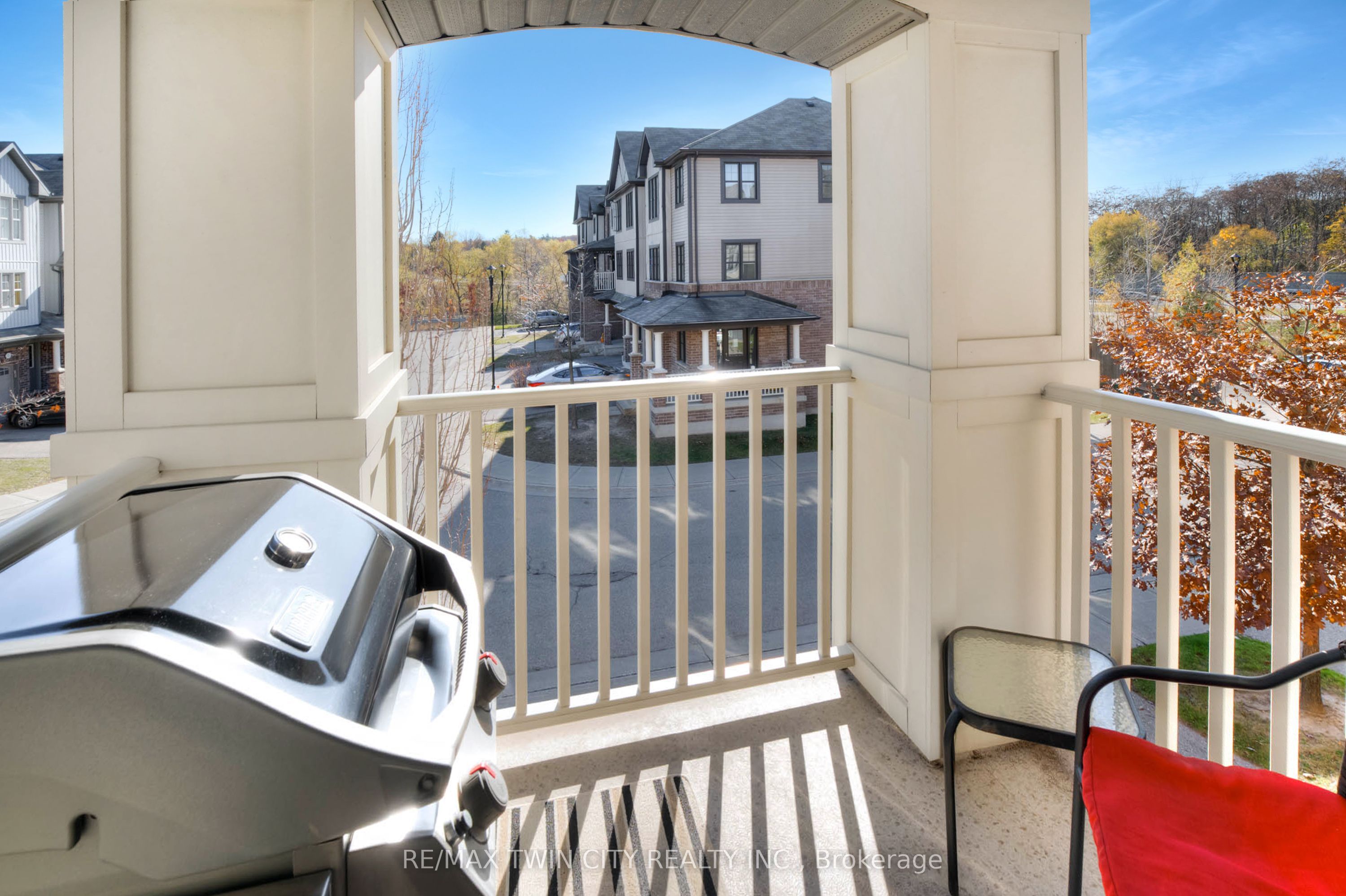 Photo 51 of Unit 16, 701 Homer Watson Boulevard, Kitchener — HOMEH
