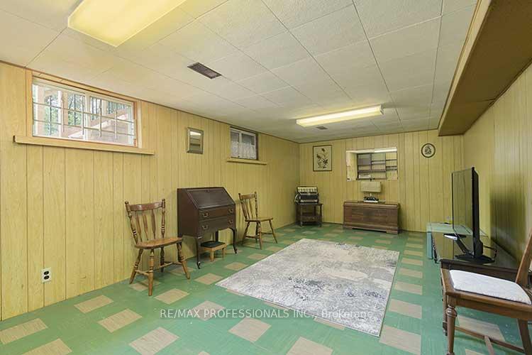 Photo 26 of 10 Golfwood Heights, Etobicoke, Kingsview Village-The Westway — HOMEH