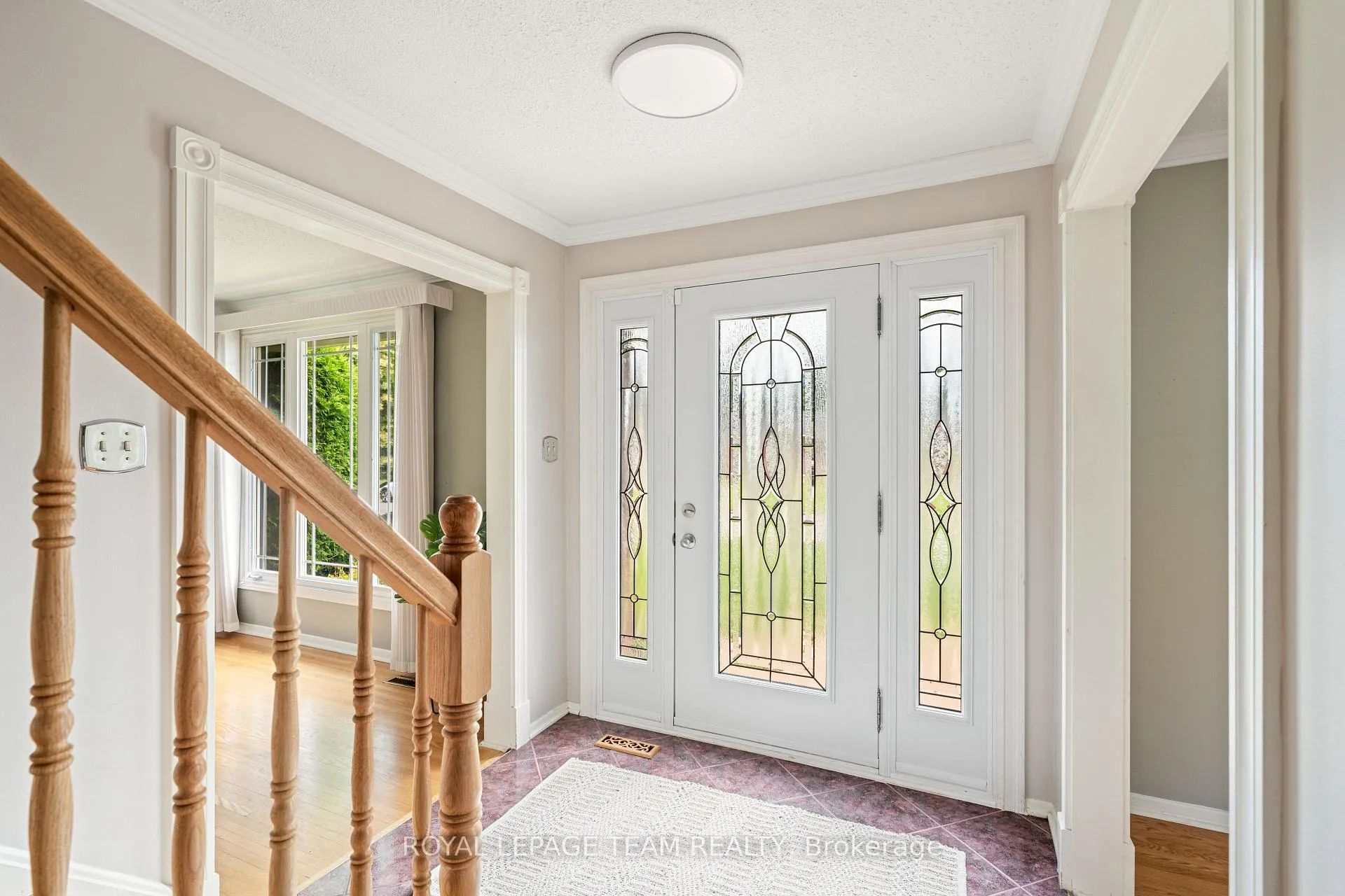 Photo 32 of 2128 Hubbard Crescent, Ottawa, Beacon Hill North — HOMEH