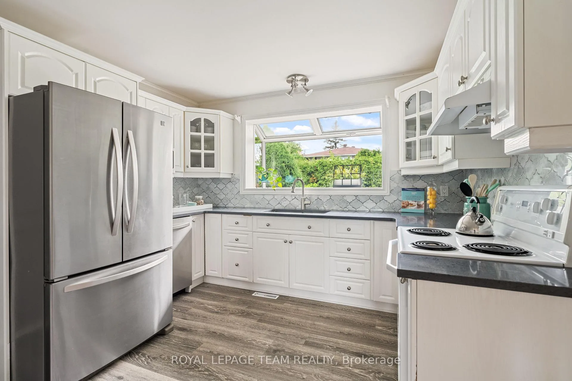 Photo 156 of 2128 Hubbard Crescent, Ottawa, Beacon Hill North — HOMEH