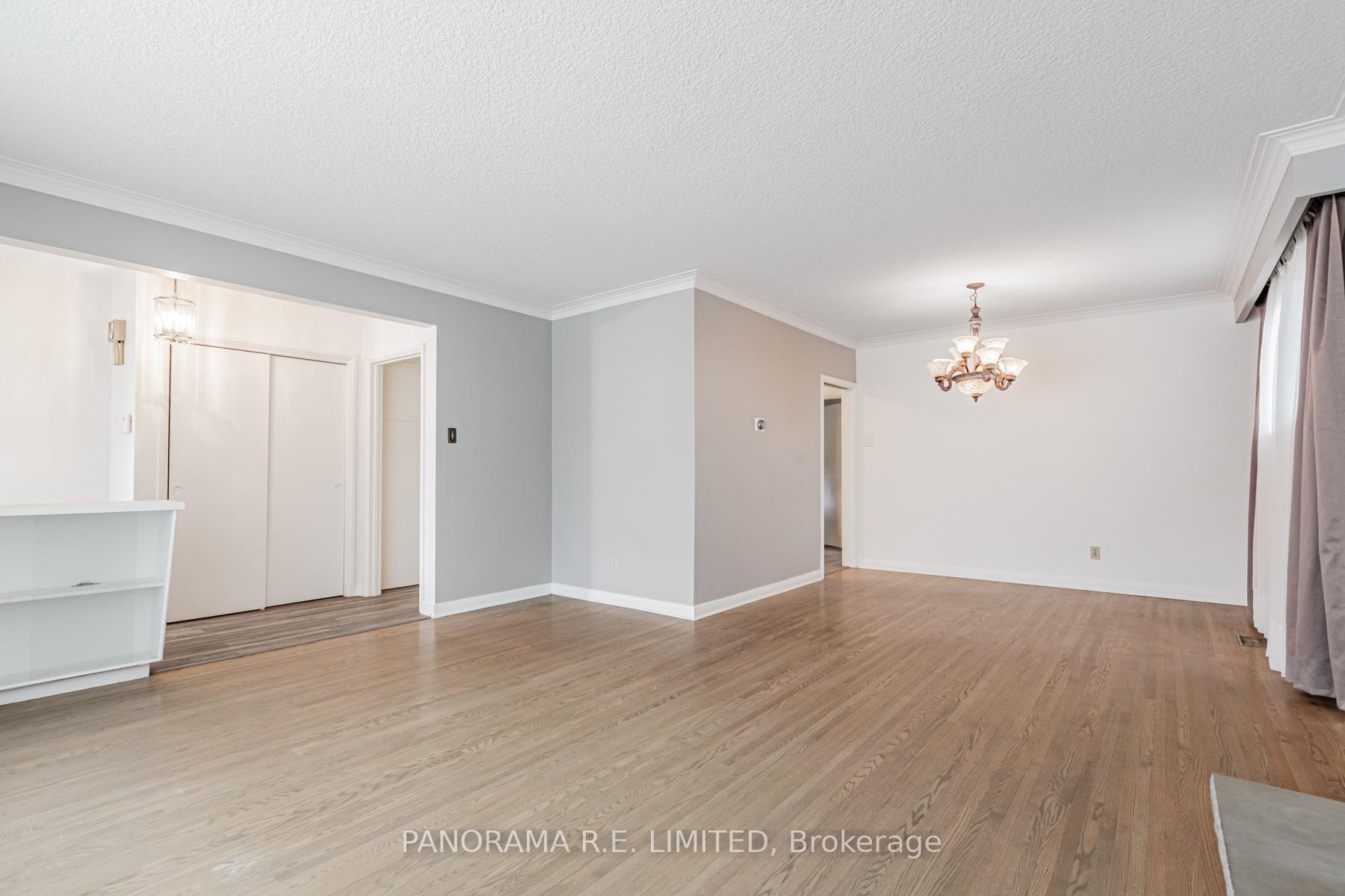 Photo 6 of 51 Laurelwood Crescent, Etobicoke, Willowridge-Martingrove-Richview — HOMEH
