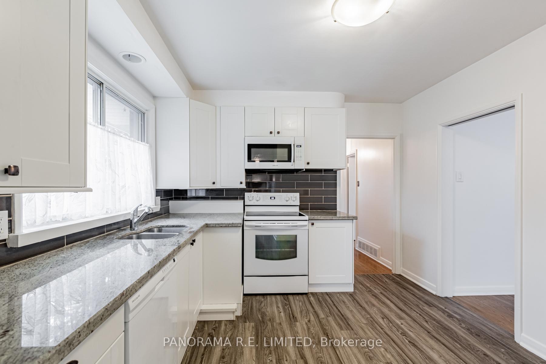 Photo 8 of 51 Laurelwood Crescent, Etobicoke, Willowridge-Martingrove-Richview — HOMEH
