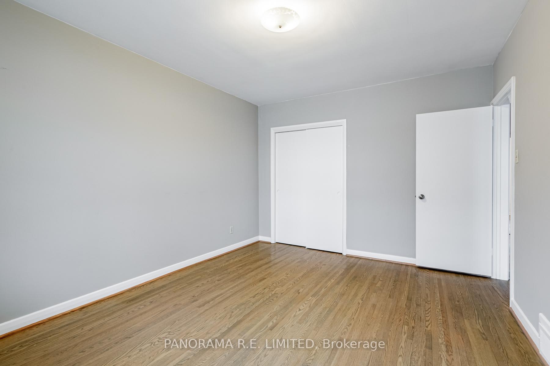 Photo 12 of 51 Laurelwood Crescent, Etobicoke, Willowridge-Martingrove-Richview — HOMEH