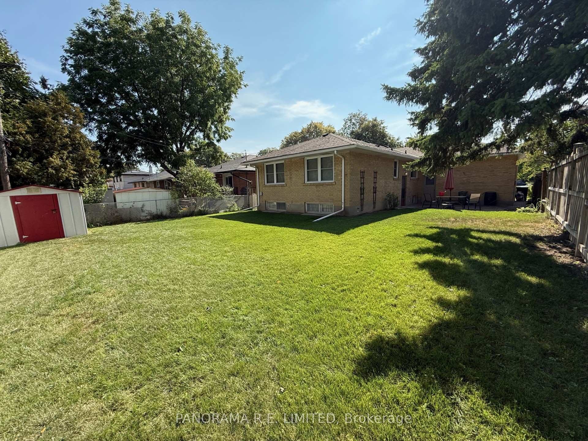 Photo 23 of 51 Laurelwood Crescent, Etobicoke, Willowridge-Martingrove-Richview — HOMEH