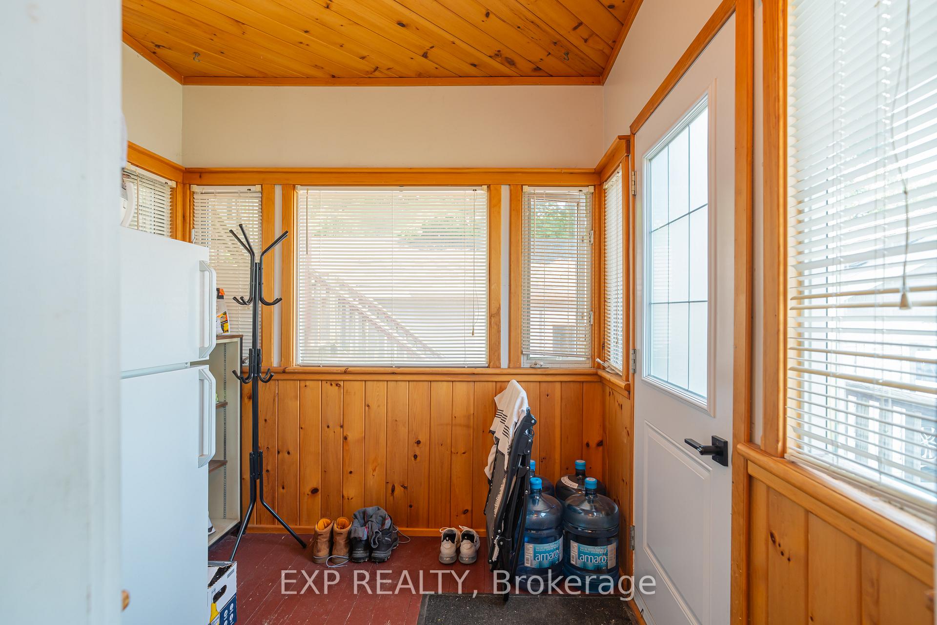Photo 2 of 12 Ross Avenue, Ottawa, Ottawa West — HOMEH