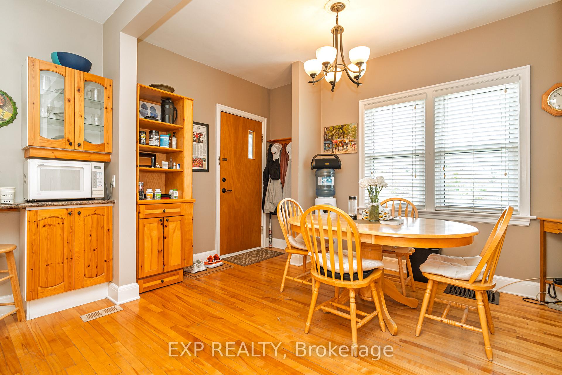 Photo 4 of 12 Ross Avenue, Ottawa, Ottawa West — HOMEH