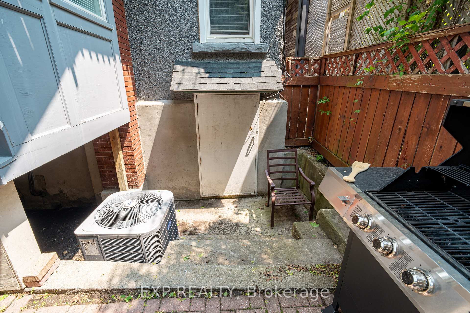 Photo 27 of 12 Ross Avenue, Ottawa, Ottawa West — HOMEH