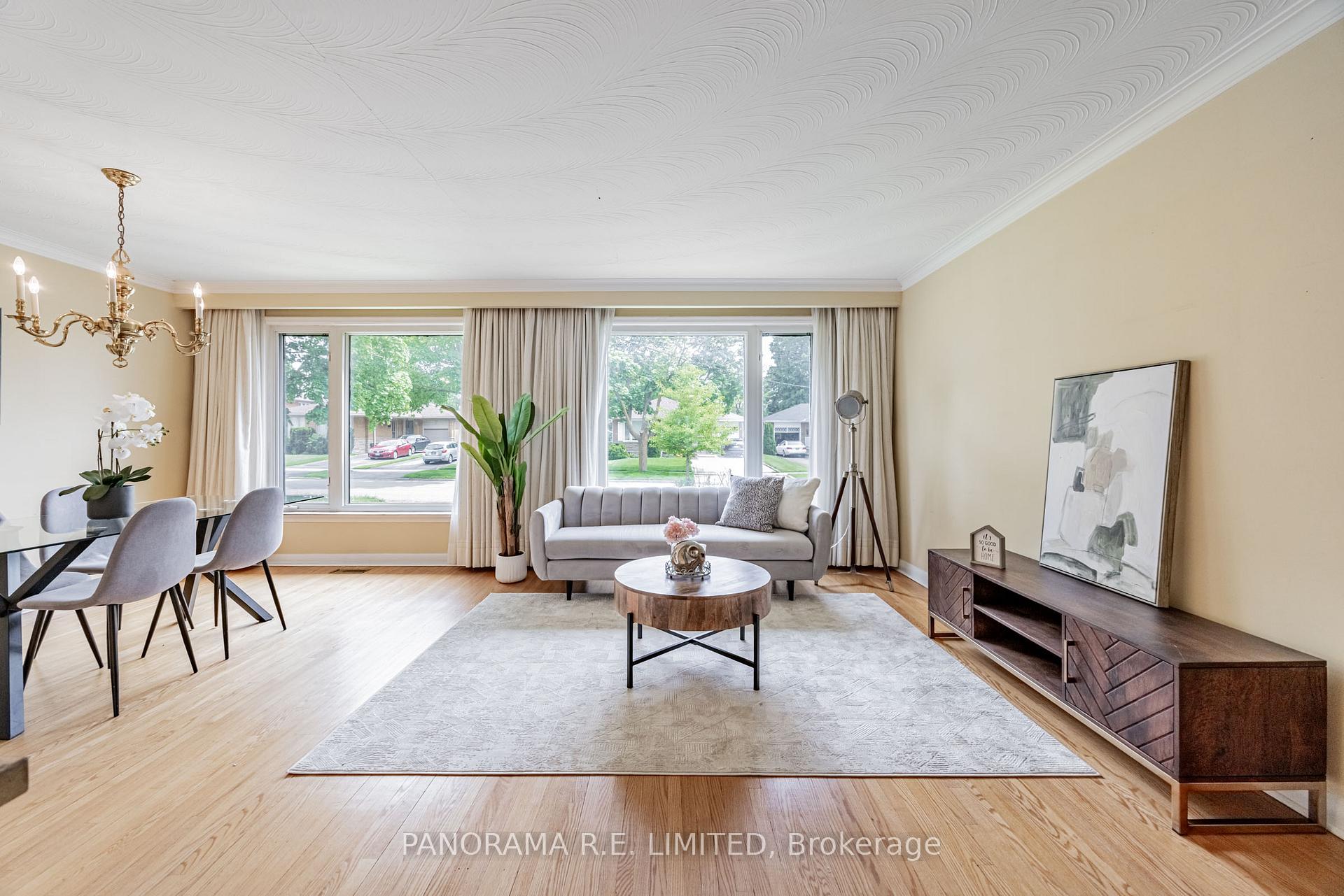 Photo 18 of 34 Fenley Drive, Etobicoke, Kingsview Village-The Westway — HOMEH