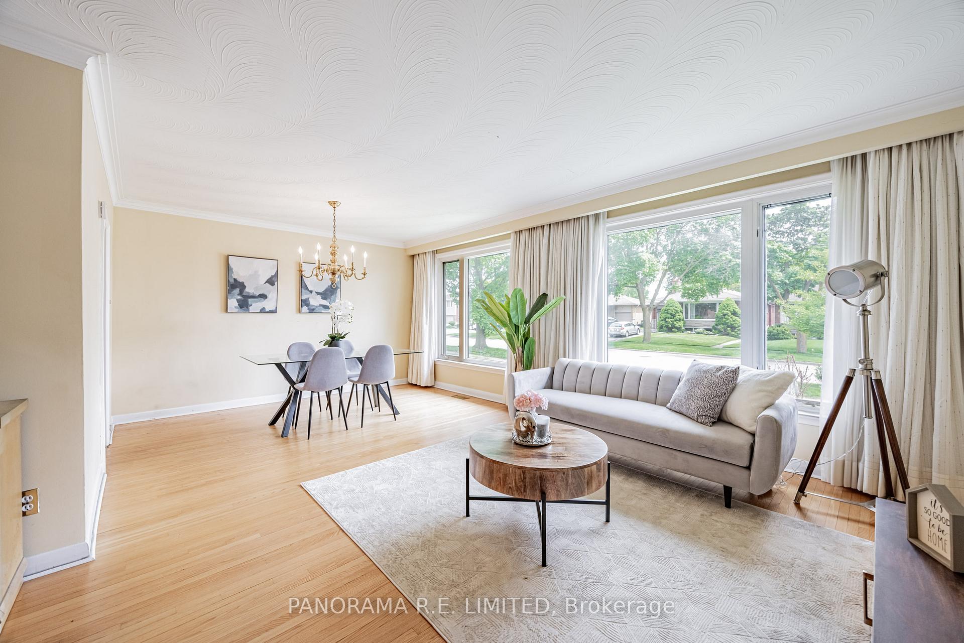 Photo 12 of 34 Fenley Drive, Etobicoke, Kingsview Village-The Westway — HOMEH