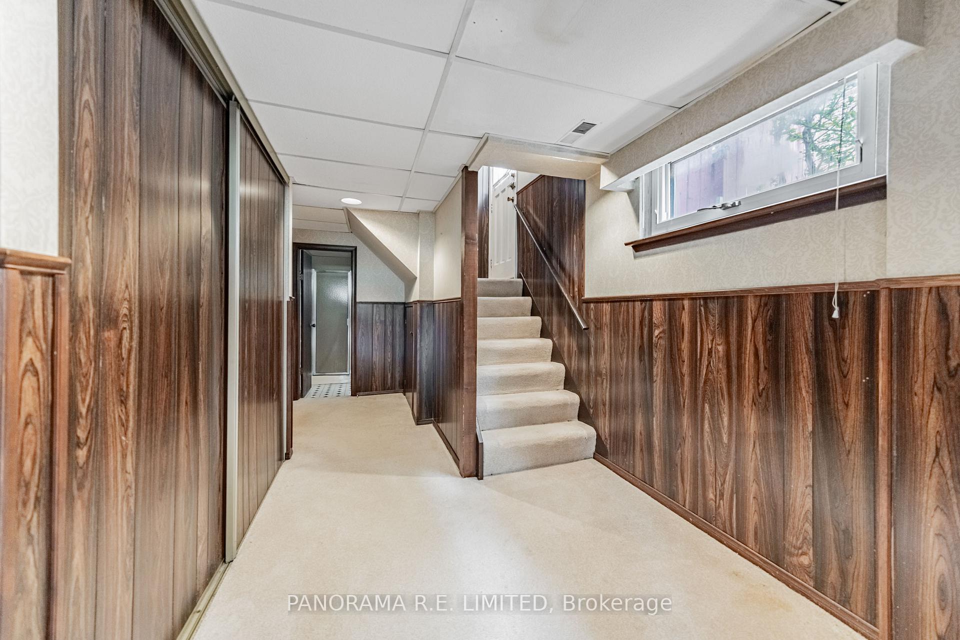 Photo 6 of 34 Fenley Drive, Etobicoke, Kingsview Village-The Westway — HOMEH