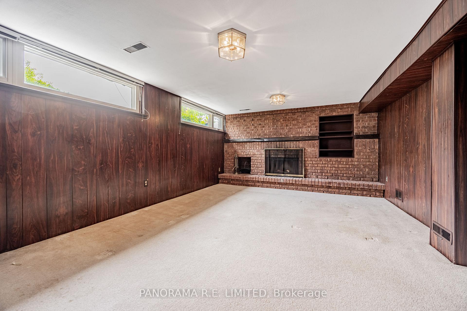Photo 5 of 34 Fenley Drive, Etobicoke, Kingsview Village-The Westway — HOMEH