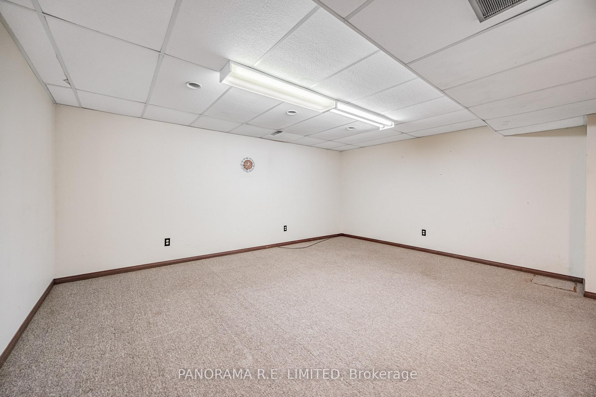 Photo 10 of 34 Fenley Drive, Etobicoke, Kingsview Village-The Westway — HOMEH