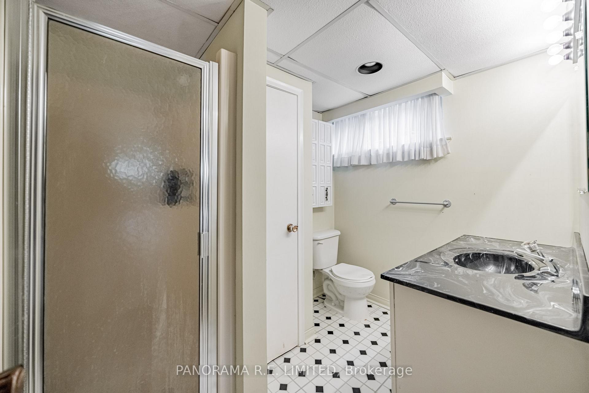 Photo 8 of 34 Fenley Drive, Etobicoke, Kingsview Village-The Westway — HOMEH