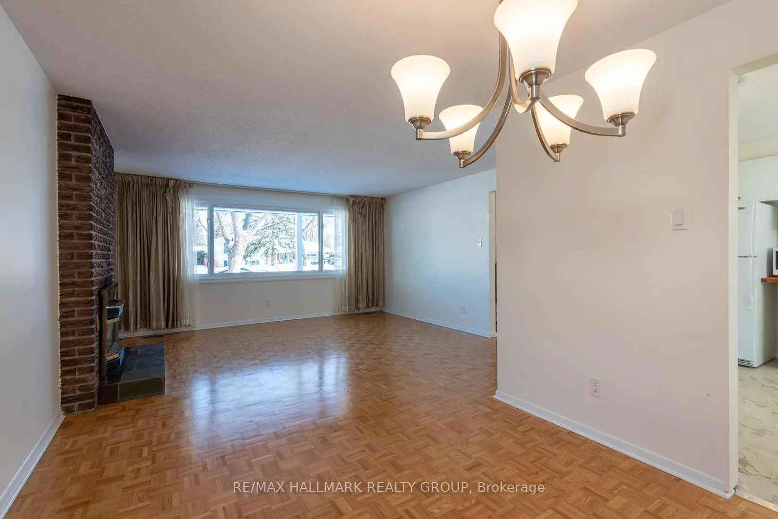 Photo 140 of 2429 Ogilvie Road, Ottawa, Beacon Hill North — HOMEH