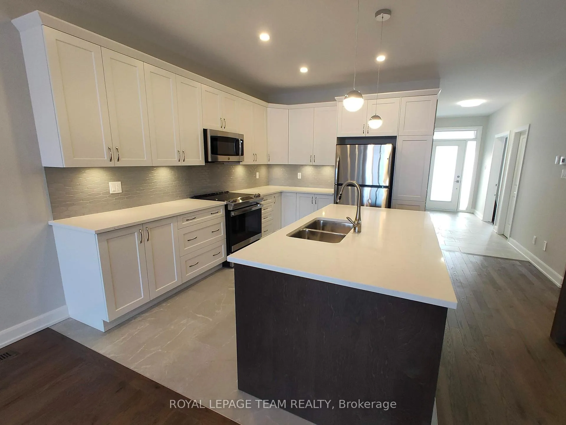 Photo 158 of 185 Mac Beattie Drive, Arnprior — HOMEH