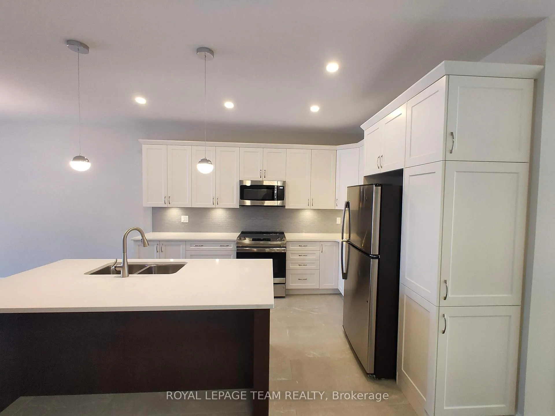 Photo 227 of 185 Mac Beattie Drive, Arnprior — HOMEH