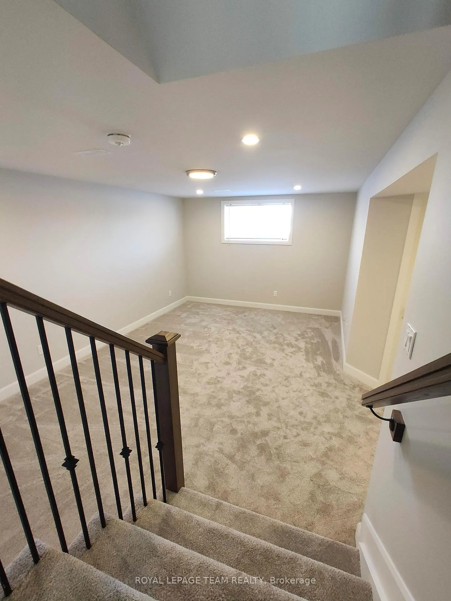Photo 351 of 185 Mac Beattie Drive, Arnprior — HOMEH