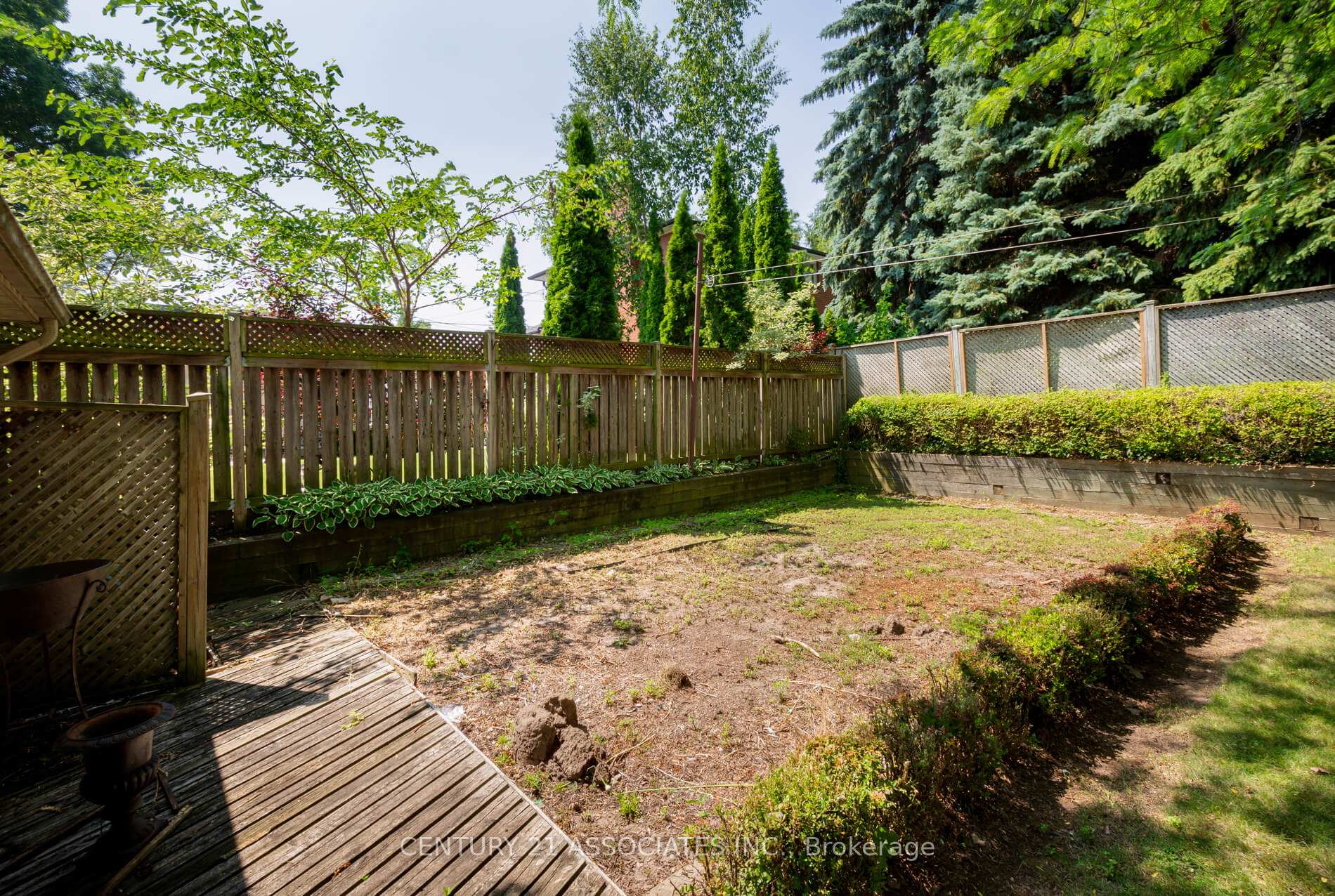 Photo 39 of 11 Drury Lane, Etobicoke, Humber Heights — HOMEH