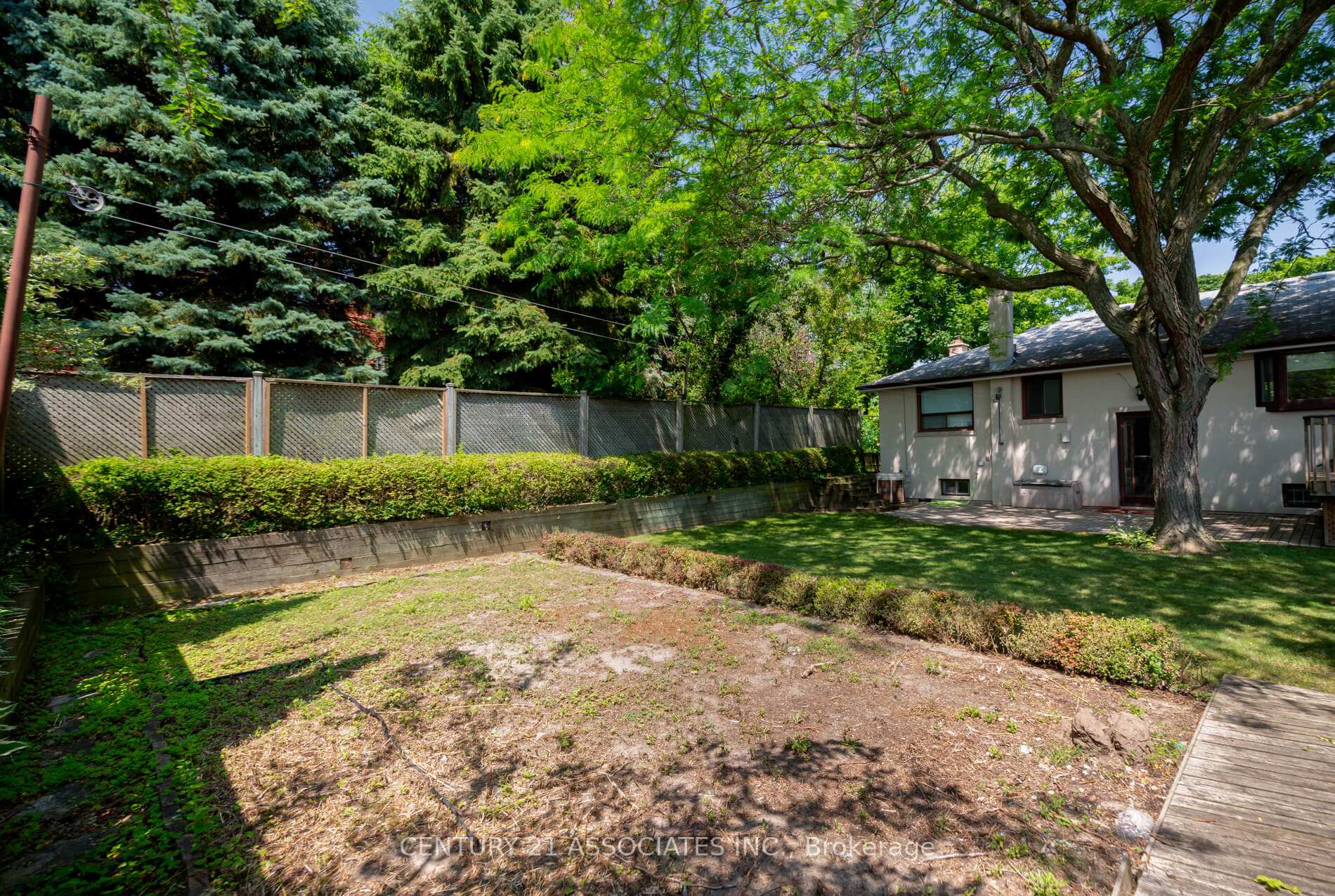 Photo 28 of 11 Drury Lane, Etobicoke, Humber Heights — HOMEH