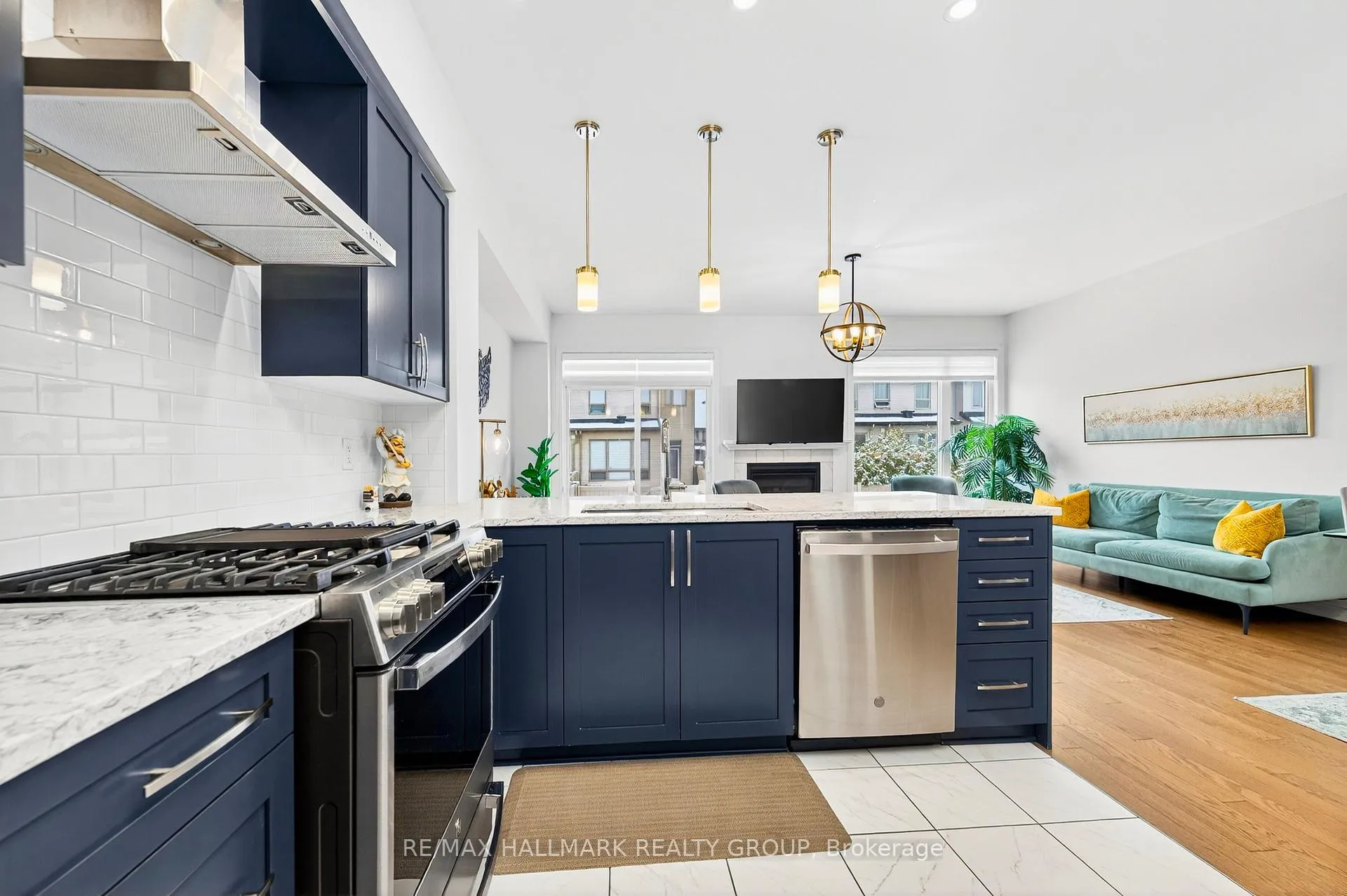 Photo 268 of 705 Capricorn Circle, Ottawa, Riverside South/Gloucester Glen — HOMEH