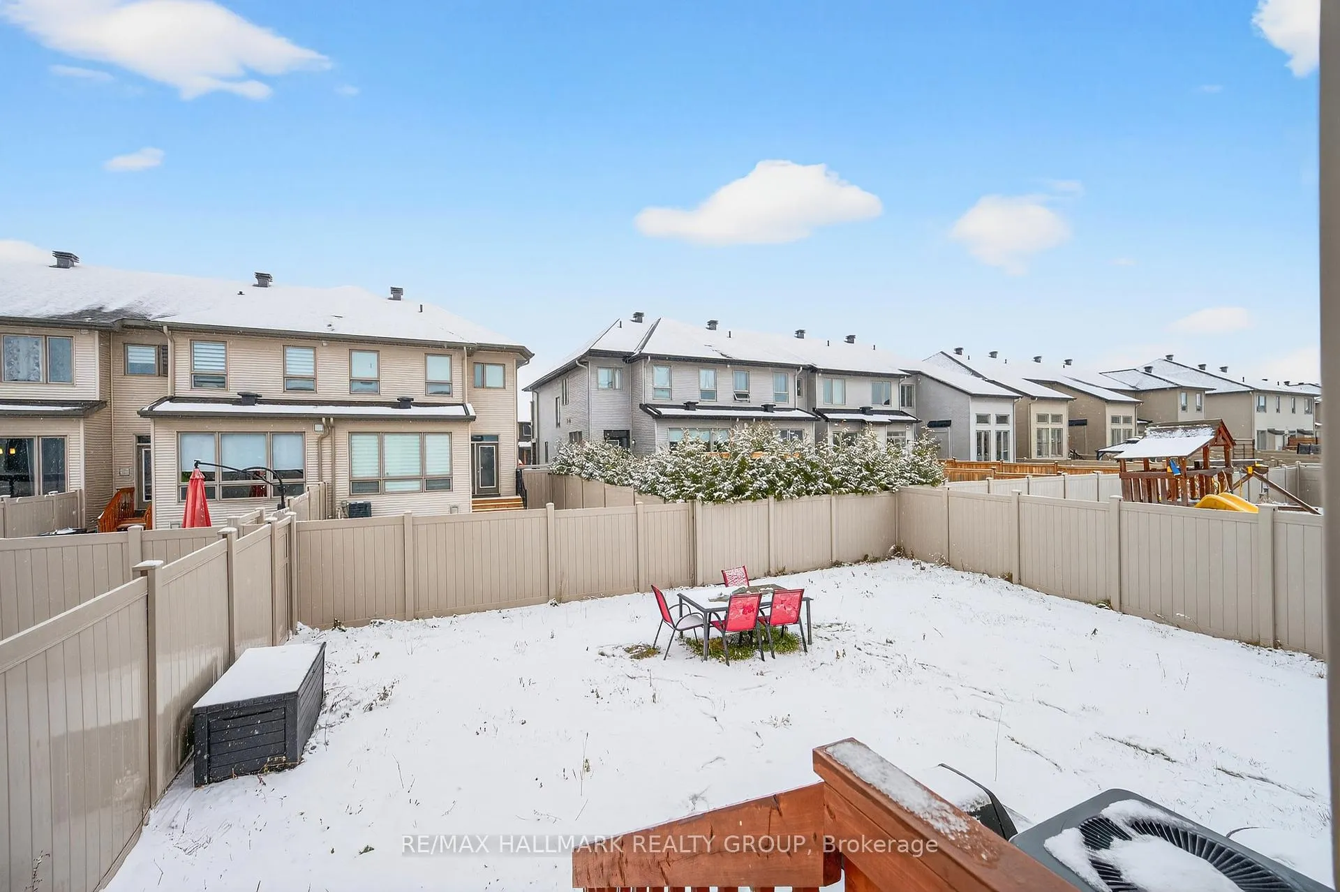 Photo 524 of 705 Capricorn Circle, Ottawa, Riverside South/Gloucester Glen — HOMEH
