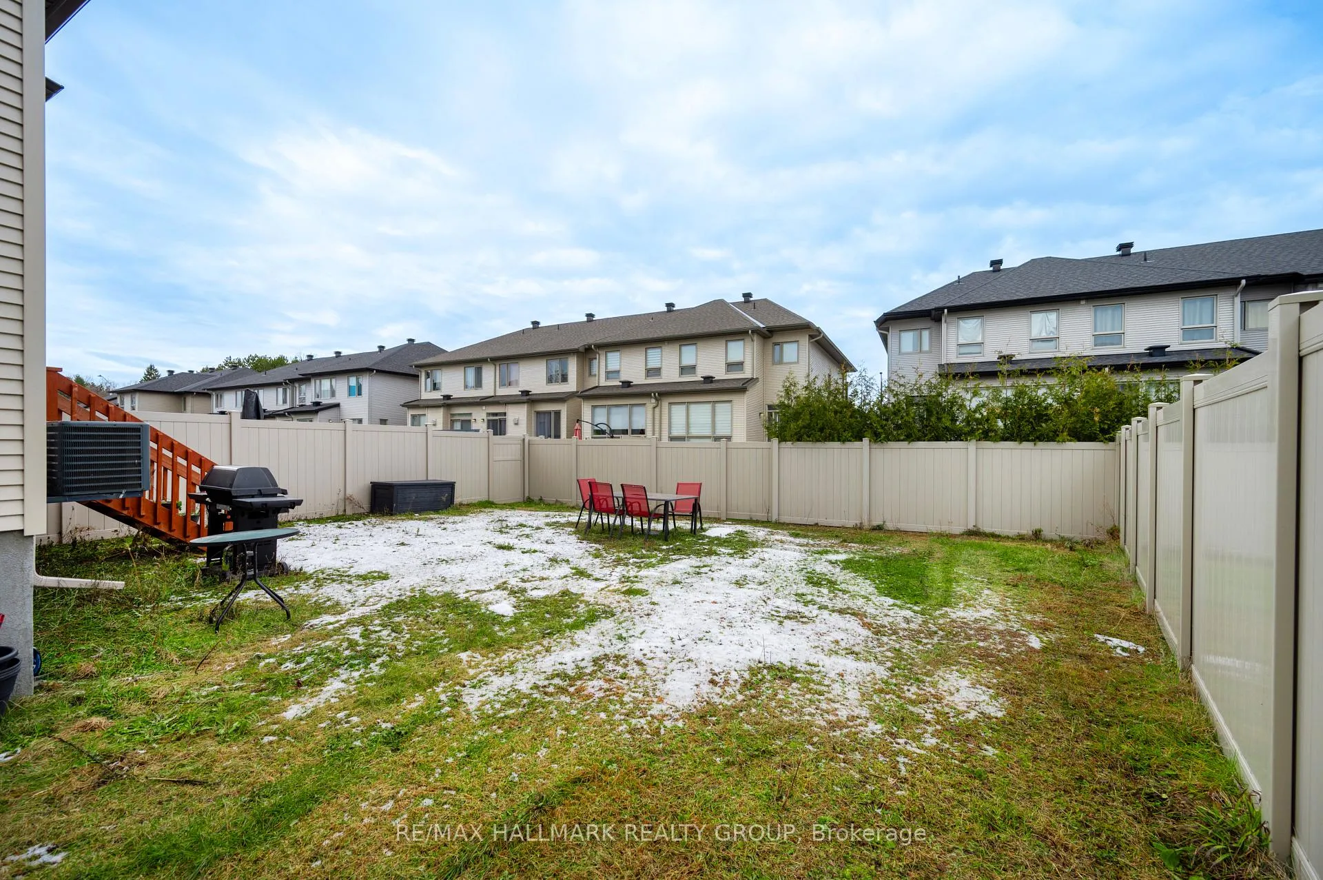 Photo 534 of 705 Capricorn Circle, Ottawa, Riverside South/Gloucester Glen — HOMEH