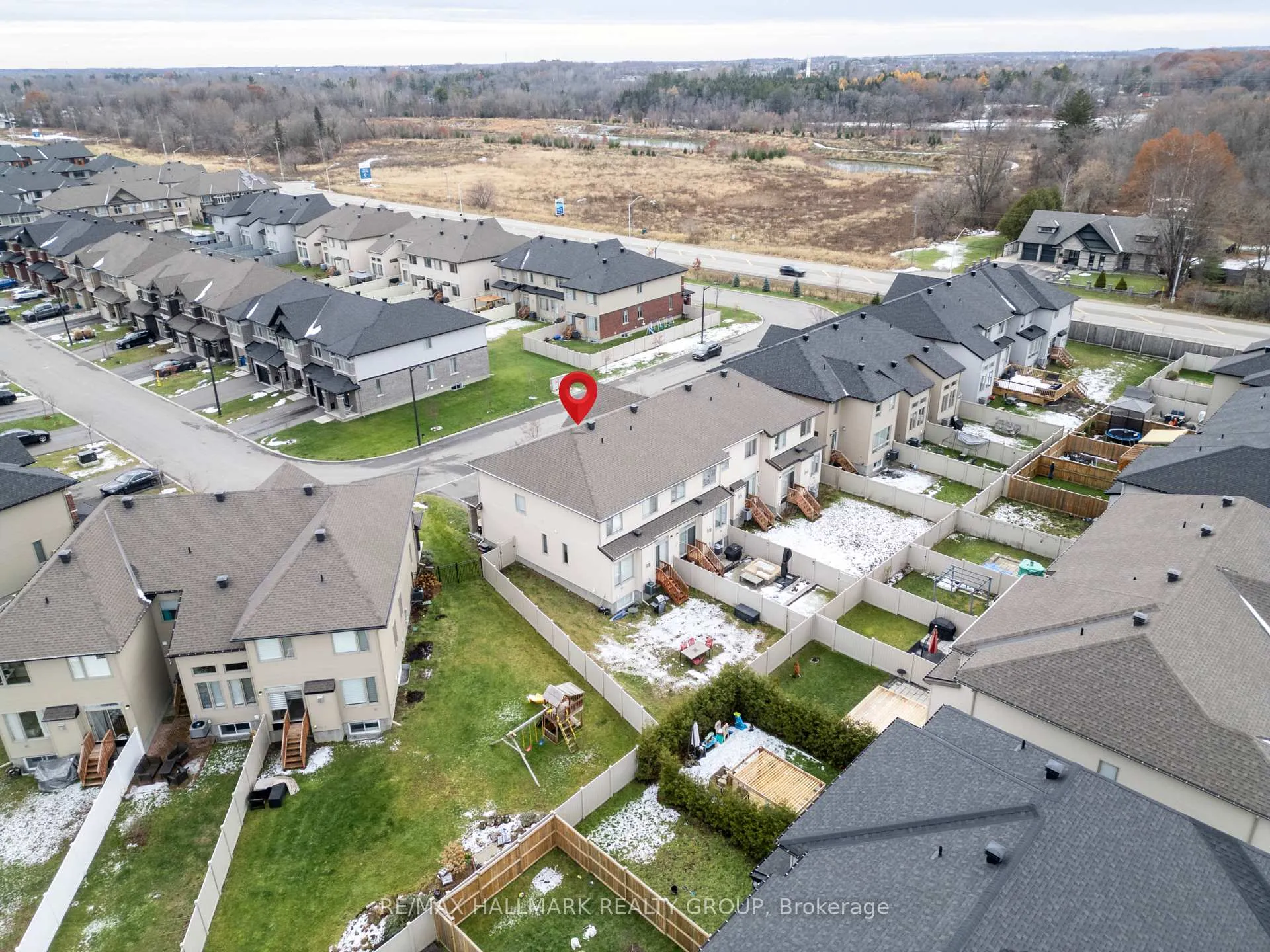 Photo 639 of 705 Capricorn Circle, Ottawa, Riverside South/Gloucester Glen — HOMEH