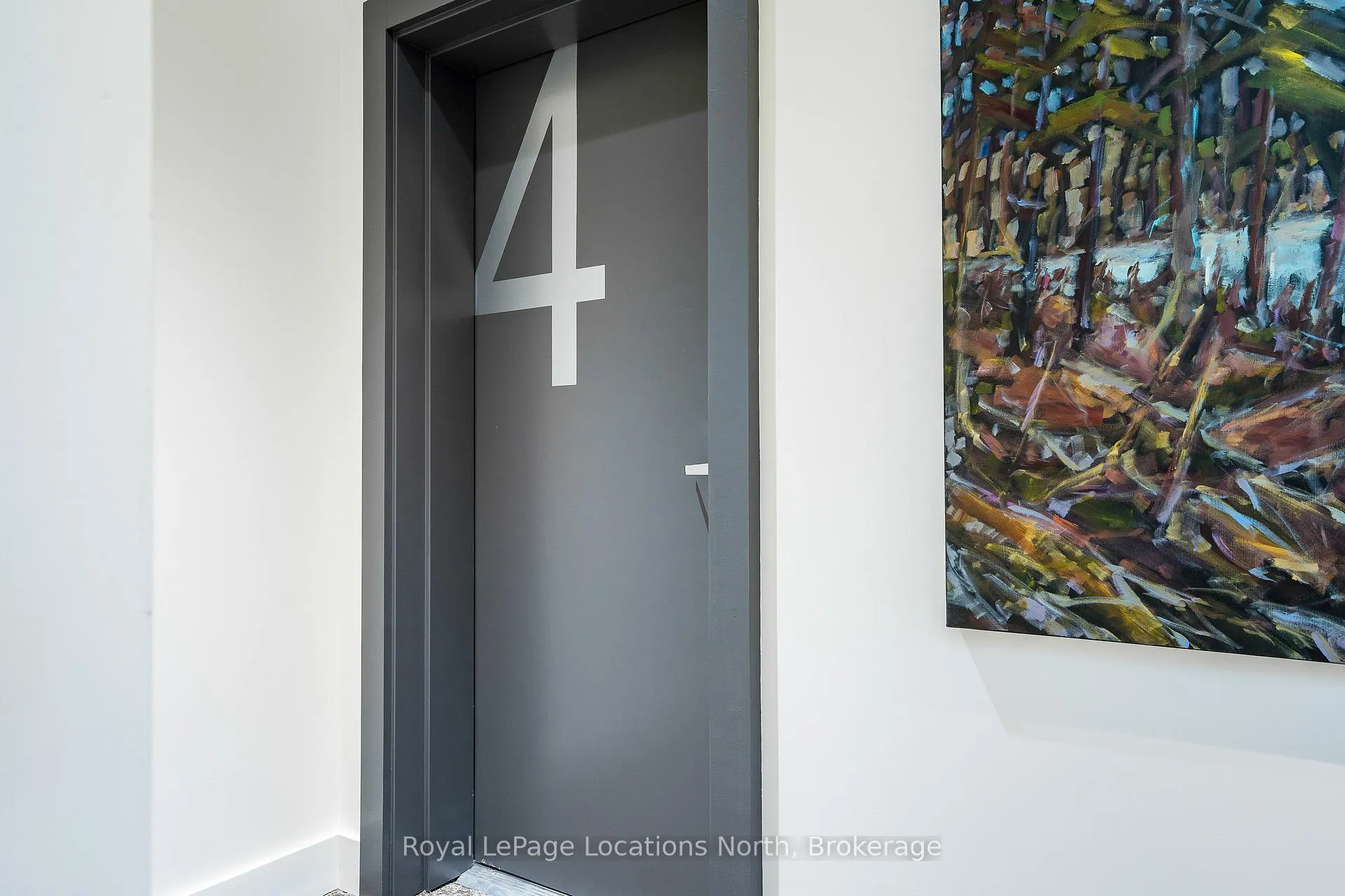 Photo 2 of Unit 4, 20 Alice Street E, Blue Mountains — HOMEH