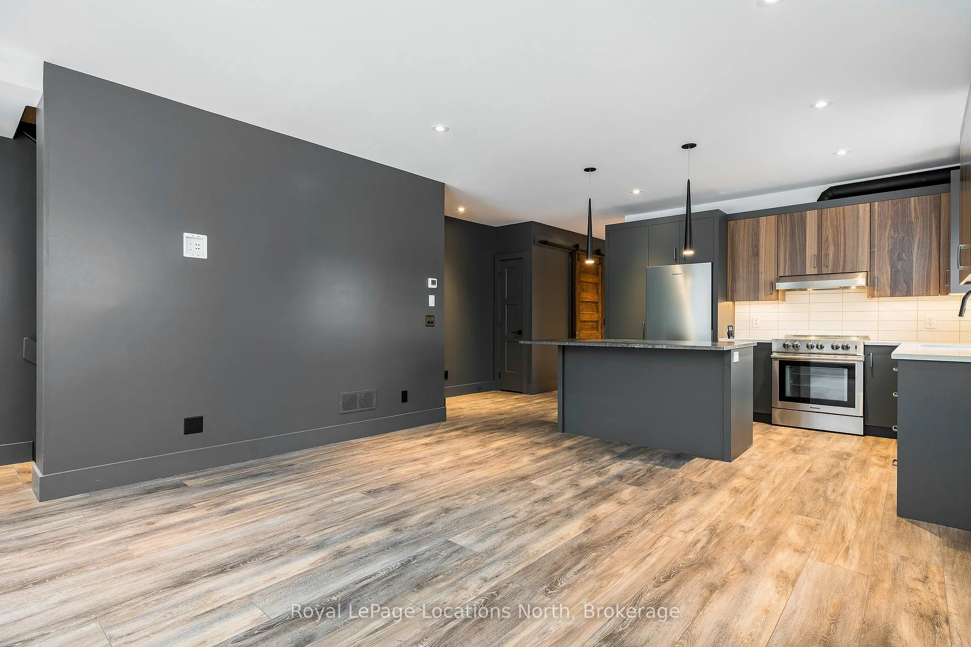 Photo 4 of Unit 4, 20 Alice Street E, Blue Mountains — HOMEH