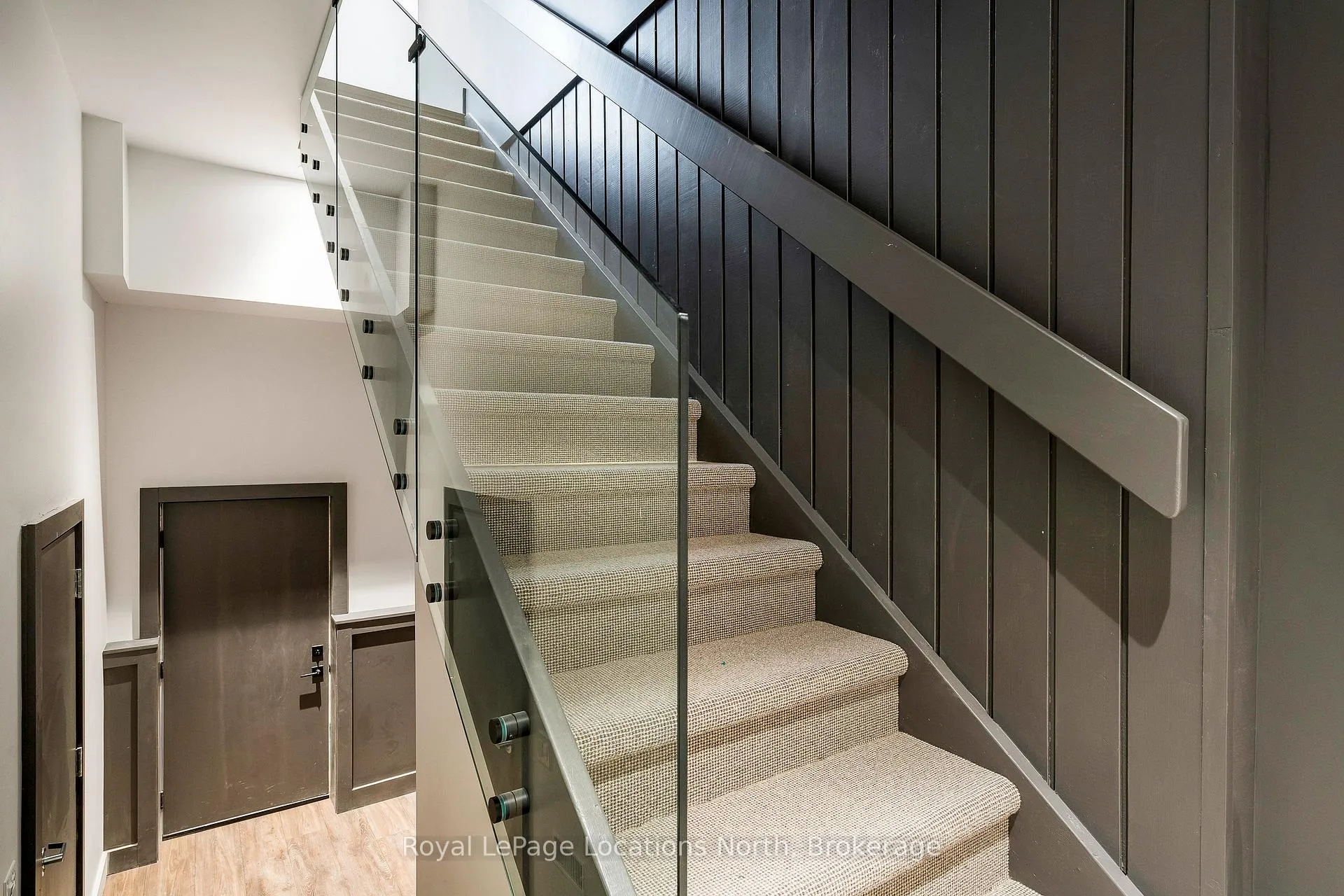 Photo 18 of Unit 4, 20 Alice Street E, Blue Mountains — HOMEH