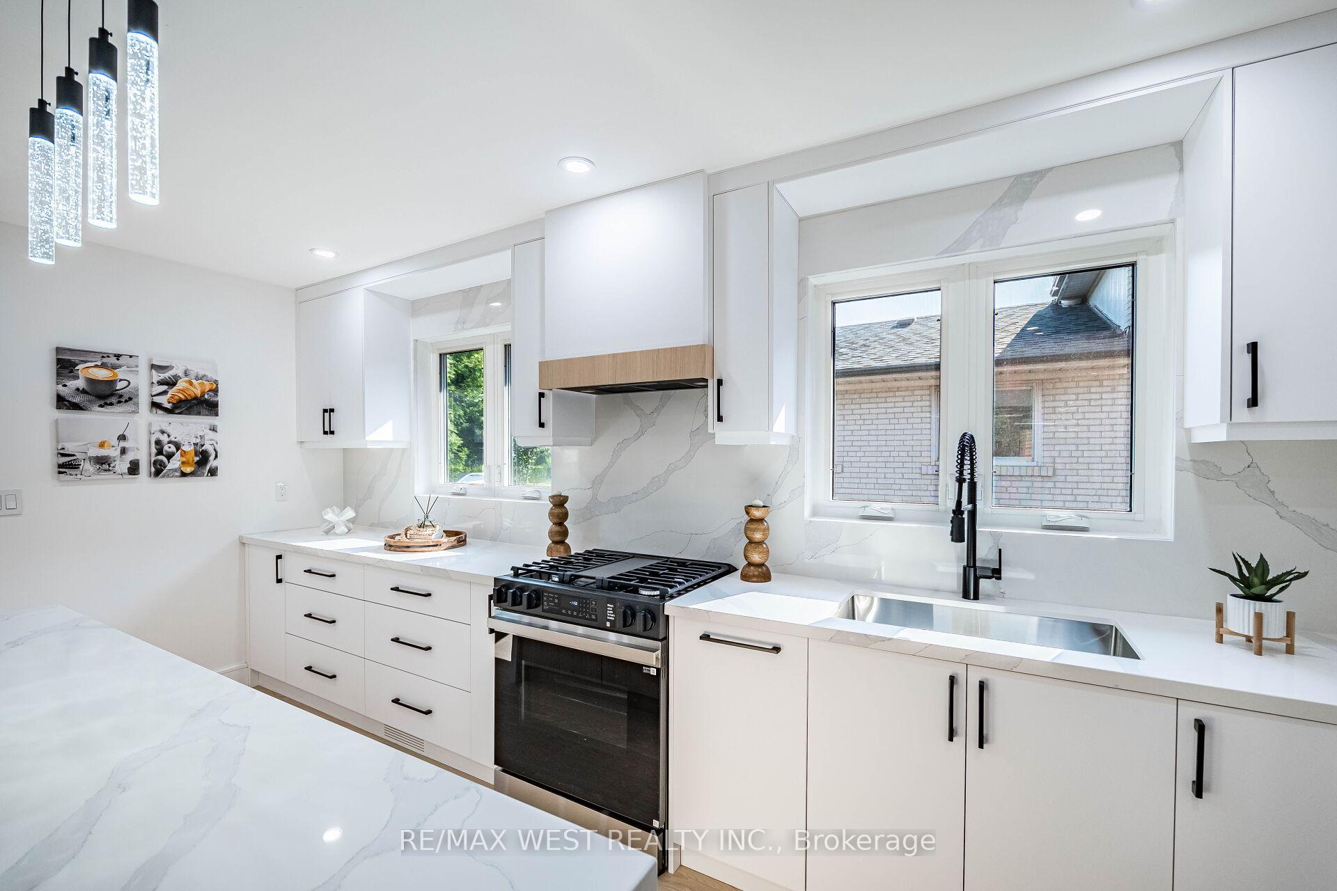 Photo 36 of 41 Ladbrooke Road, Etobicoke, Willowridge-Martingrove-Richview — HOMEH