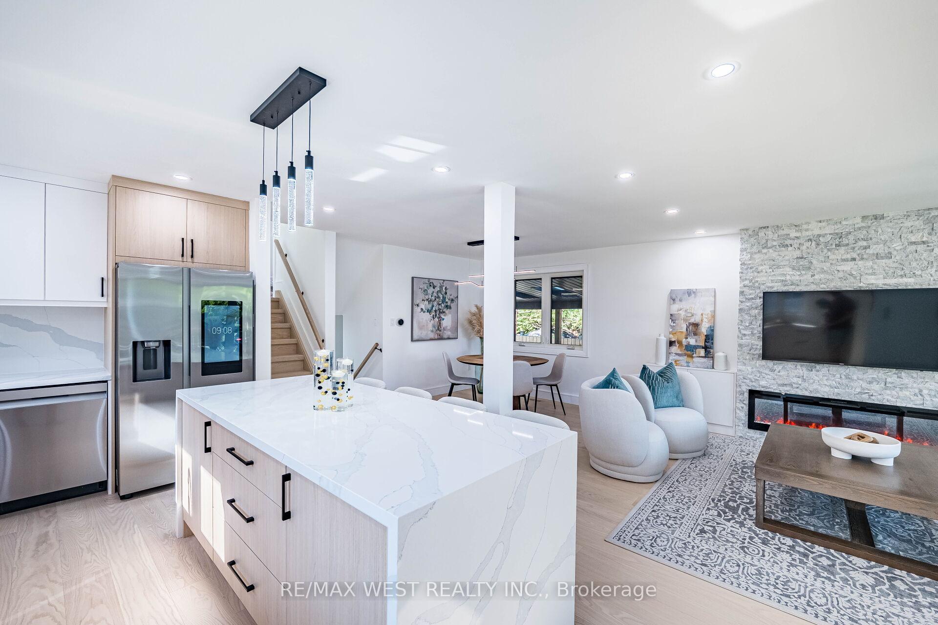 Photo 17 of 41 Ladbrooke Road, Etobicoke, Willowridge-Martingrove-Richview — HOMEH