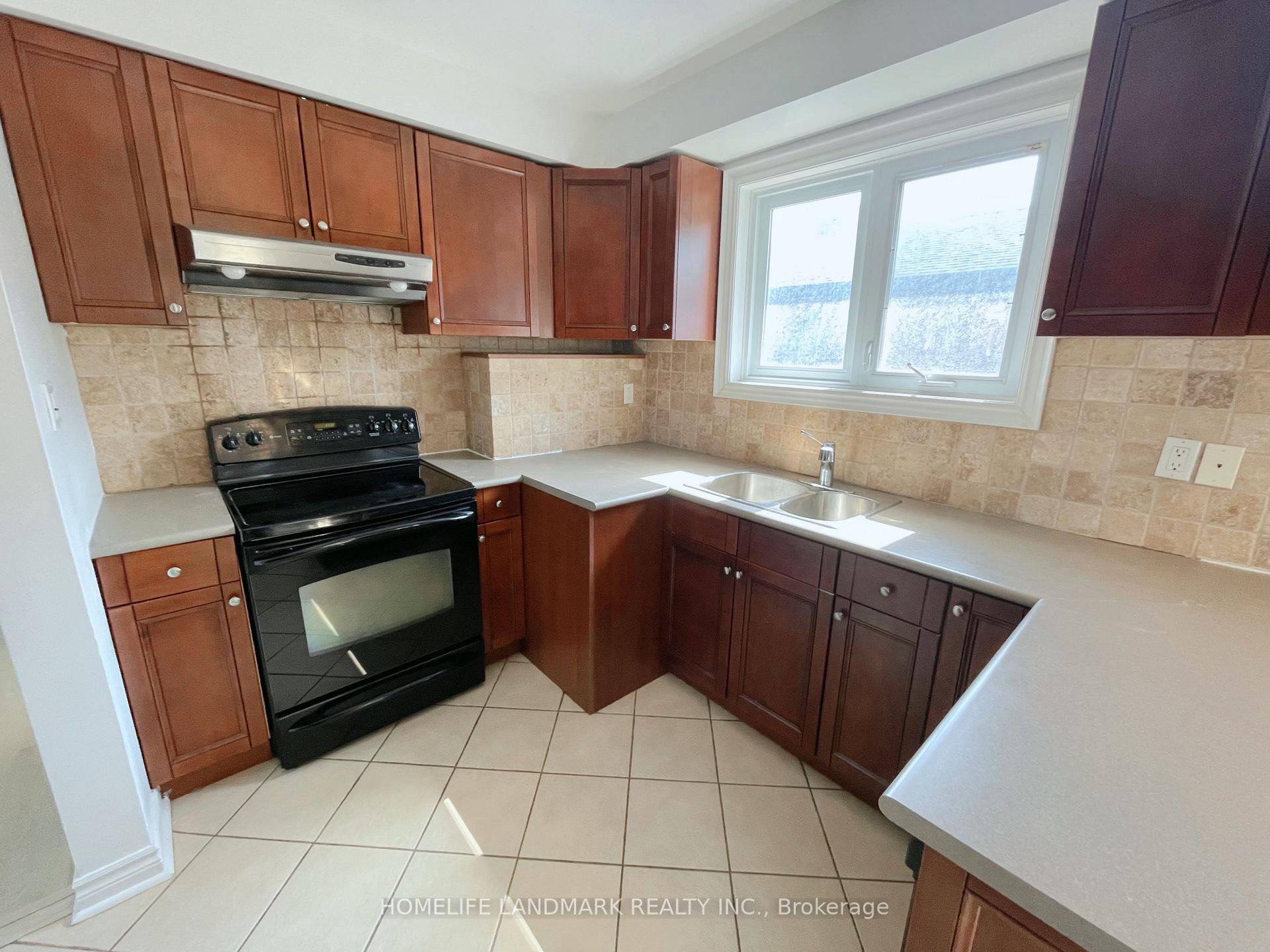 Photo 5 of 81 Celestine Drive, Etobicoke, Willowridge-Martingrove-Richview — HOMEH